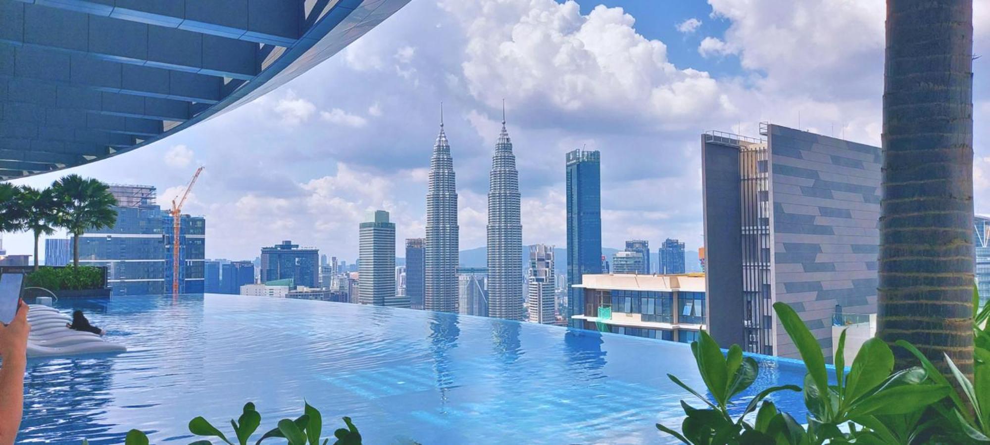 Eaton Klcc Skyline *